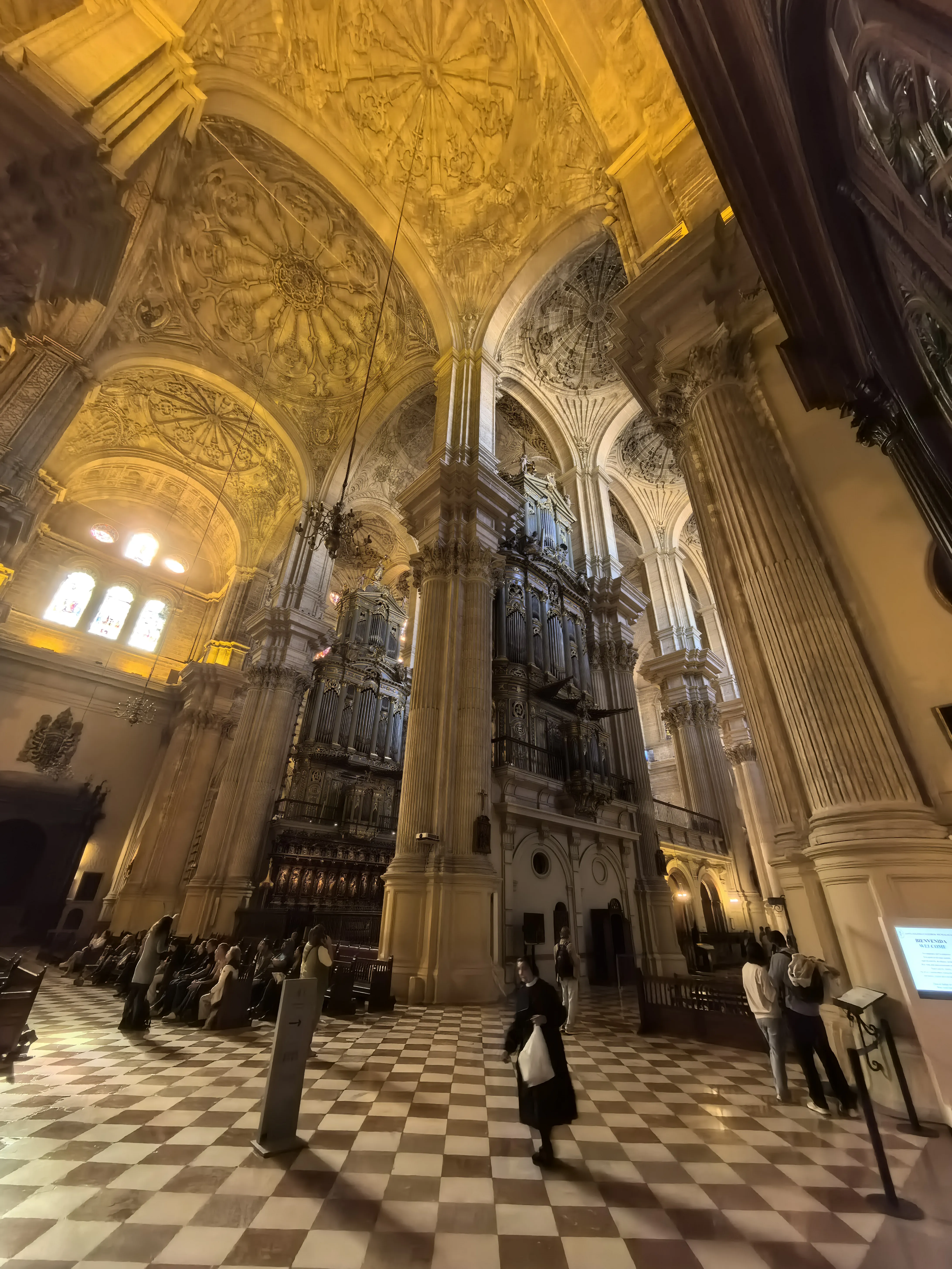 HUAWEI Pura 70 Ultra - System Aparatów - IMG_20251128_131414.webp